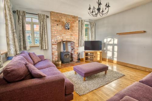 Newton On Trent House | Pass the Keys Family home in the countryside