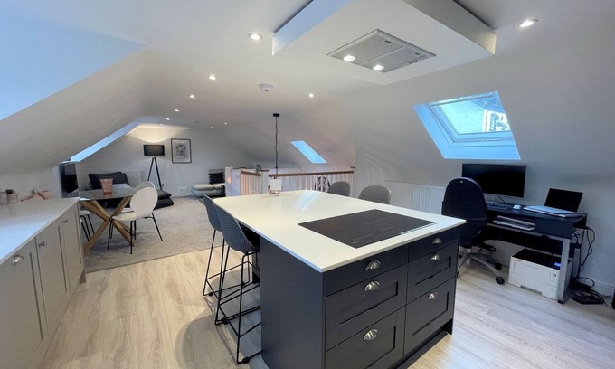 Moffat House | Pass the Keys | Stunning & Cosy Cottage in Historic Moffat