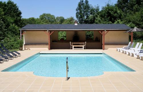 Asnieres sur Vegre House | Paulanosa Gite