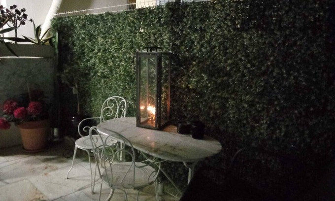 Liberation Apartment | Pavillon Avec Terrasse