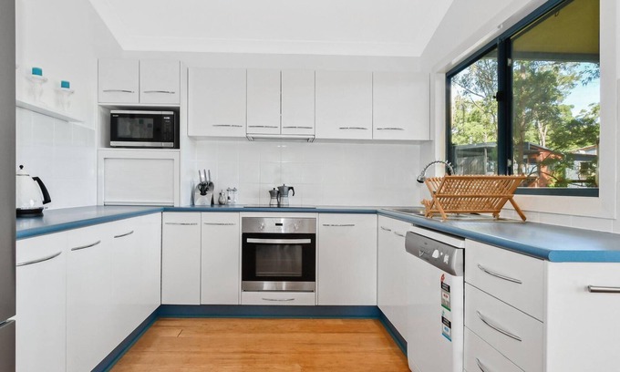 Elizabeth Beach House | Paws and Relax - accommodates the whole family including your fur babies