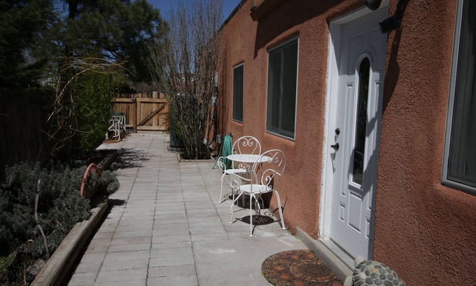 Paradise Hills Civic Apartment | Peace and Quiet in Paradise Hills