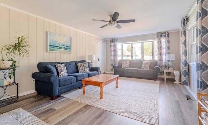Salisbury House | Peaceful 3BR Home Near SU, Sports Fields, Civic Center, Zoo & Ocean City