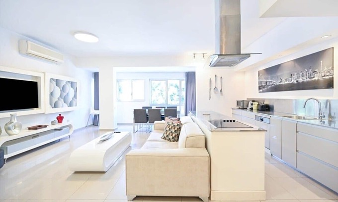 Tel Aviv Apartment | Peaceful 3BR near Frishman Beach by HolyGuest