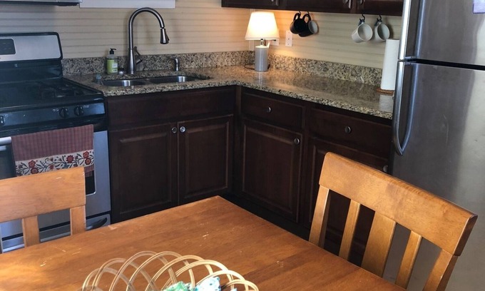 Manitou Springs Historic District Cottage | Peaceful and adorable cottage