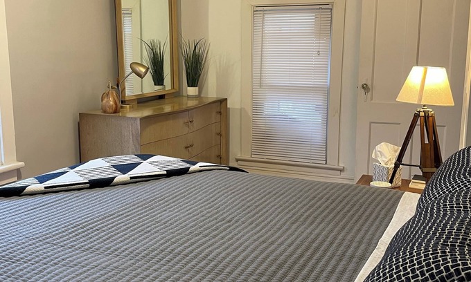 East Rochester Apartment | Peaceful and Stylish Apartment in Quiet Village