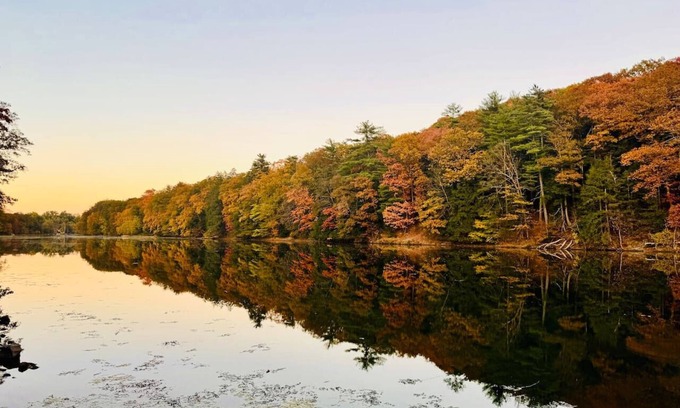 Saugerties South House | Peaceful Catskills Creek House