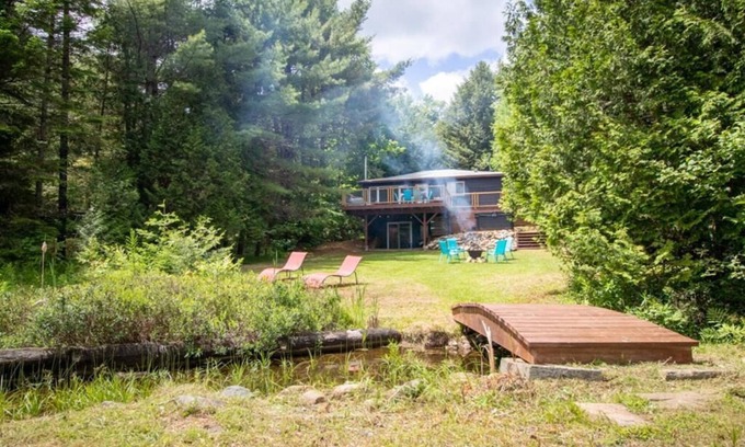 Labelle Ski Chalet | Peaceful Chalet on Pristine Lac de l'Abies in Labelle, QC. Dogs Welcome!