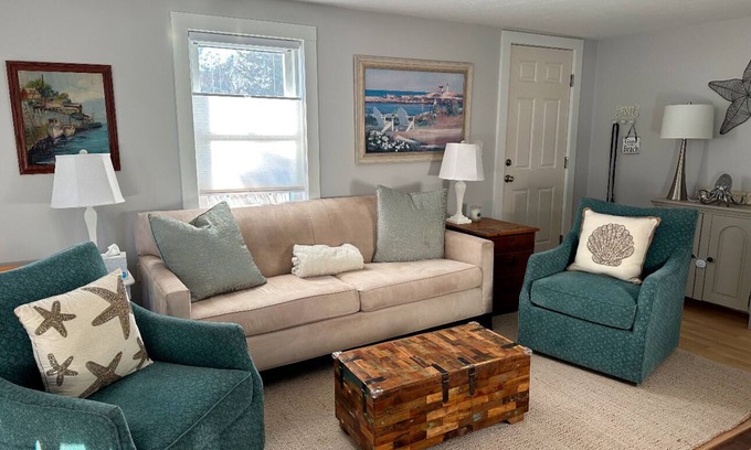Humarock House | Peaceful & charming 3-bedroom house with WiFi and AC