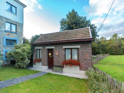 Ligneuville House | Peaceful Garden Stay, Malmedy