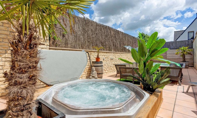 Avelgem House | Peaceful Getaway with Spa