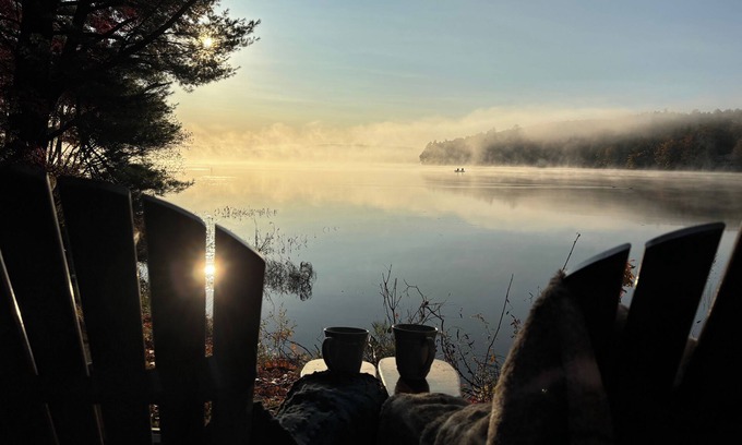 Mirror Lake House | Peaceful Lakefront 2-bedroom Home For Beautiful and Relaxing Getaway