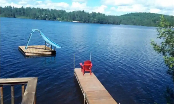 Joly Cottage | Peaceful Lakefront Cottage