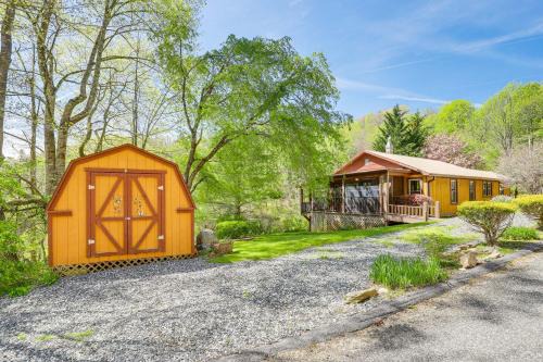 Marshall House | Peaceful Mars Hill Home with Porch and Mountain Views