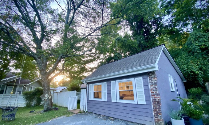 Old Towne House | Peaceful Mountain Retreat 15 minutes from Downtown Chattanooga.