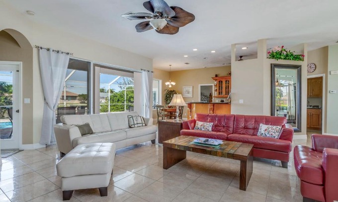 Fort Myers House | Peaceful Palms