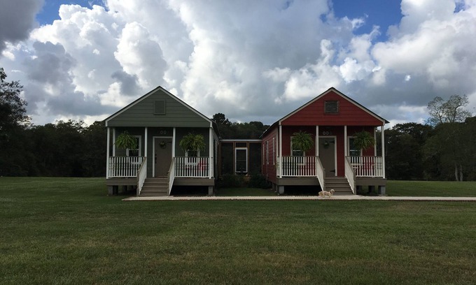 Iberia Parish Cottage | Peaceful, Private Cottages On Bayou Teche