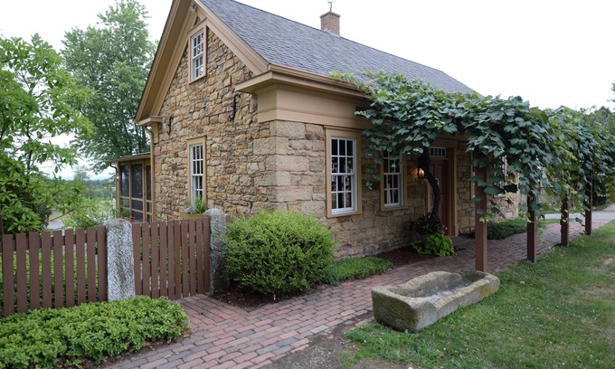 Winesburg Cottage | Peaceful, Spacious, Historic Stone Cottage Getaway