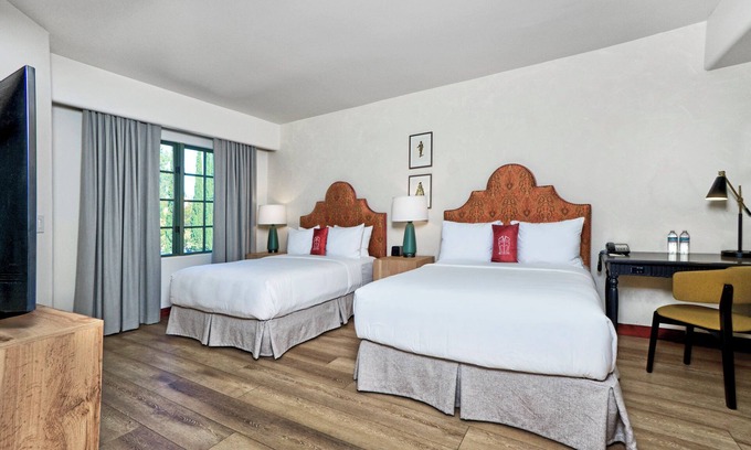 Los Gatos House | Peaceful Unit with Outdoor Pool, Balcony Free Parking in California