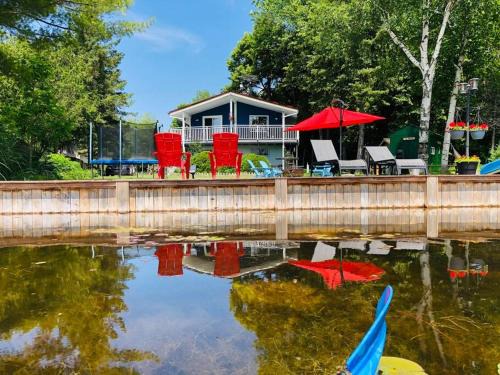 Victoria Road House | Peaceful Waterfront Cottage on Kawartha Lakes