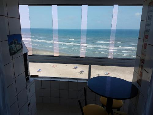 Balneario Paqueta Apartment | Pedacinho do céu - Frente ao Mar +Varanda Gourmet