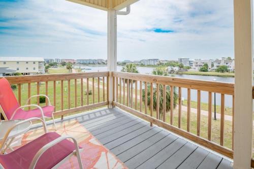 Carolina Beach House | Pelican Pleasure by Sea Scape Properties