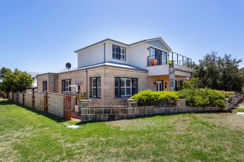 Safety Bay House | Penguin by the Bay