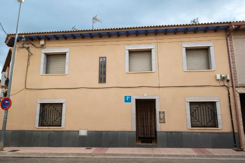 Pinseque House | Pensión Discoves