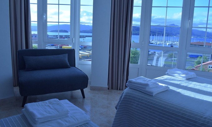 Portosin House | Pensión O Noso