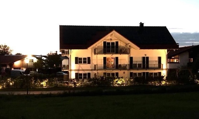 Otterfing House | Pension & Appartements Wild