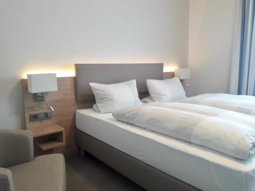 Schloss Holte-Stukenbrock Bed & Breakfast | Pension Dirkschnieder
