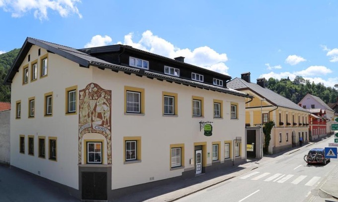 Hohenberg House | Pension Grasl