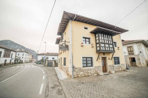 Onis House | PENSION ONIS