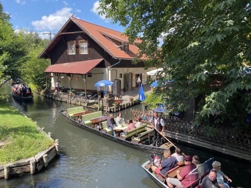Lehde House | Pension Unter der 250 jährigen Eiche - Lehde Zentrum