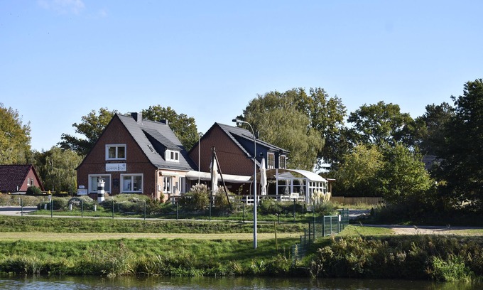 Witzeeze House | Pension zur Schleuse