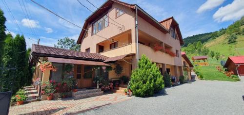 Vidra House | Pensiunea Apuseni