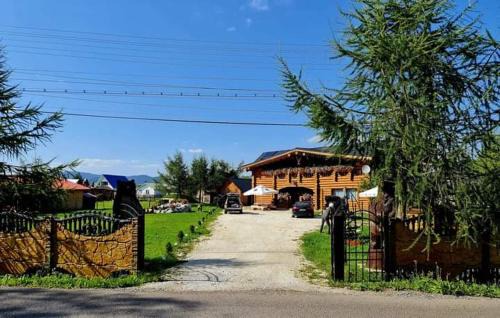 Saru Dornei House | Pensiunea Laricea