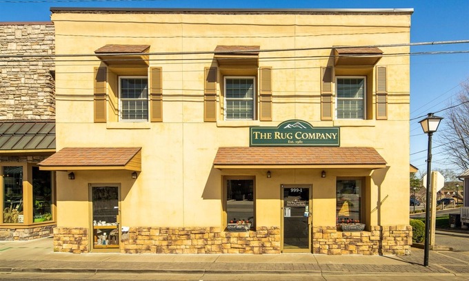 Blowing Rock House | Penthouse 999 on Main St Blowing Rock! Right Across from the Market, Shopping, &