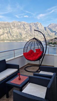 Prcanj Apartment | Penthouse apartments D&D