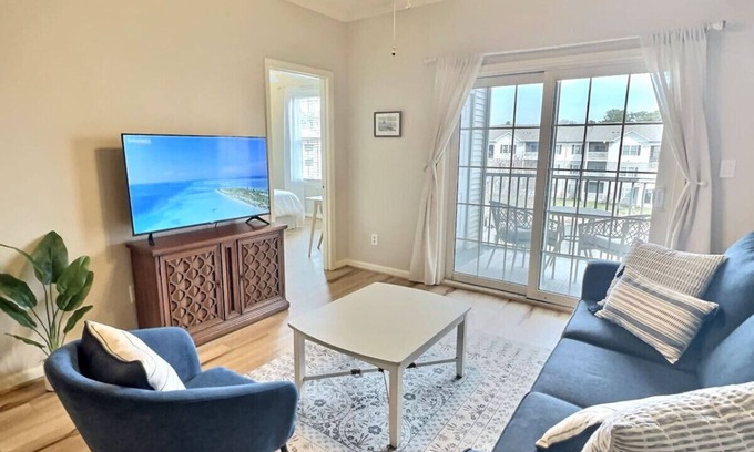 Rehoboth Beach Condo | Penthouse Place a TOP floor condo for you and yours