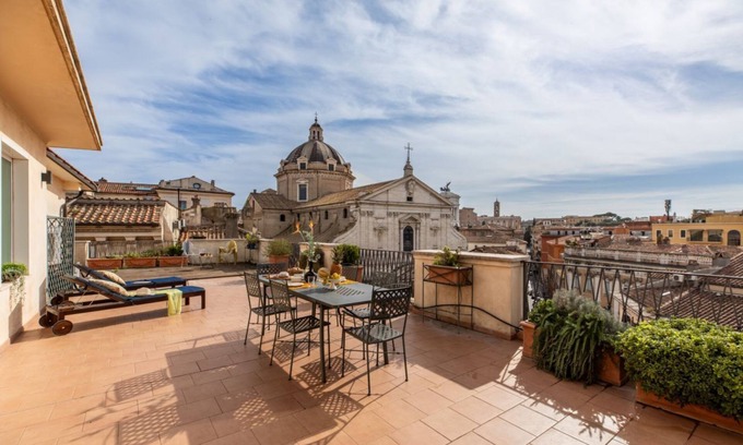 Rione IX Pigna Apartment | Penthouse Rome Capitol