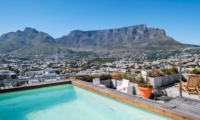 Bo'Kaap Apartment | Penthouse w/Table Mountain Views (Pride View)