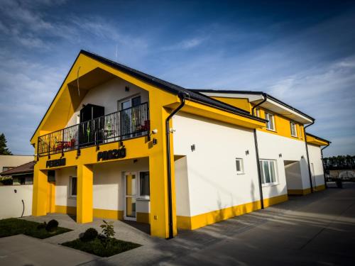 Jelka House | Penzión Tulipán