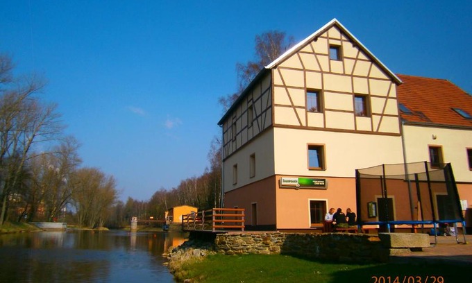 Brezova Bed & Breakfast | Penzion CERNY MLYN SOKOLOV