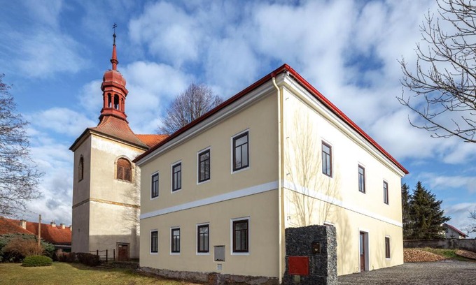 Velemin House | Penzion Fara pod Milešovkou