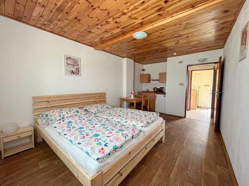 Kucharovice House | Penzion Hevera