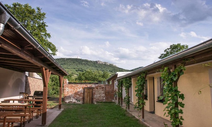Dolni Vestonice House | Penzion Marhulka
