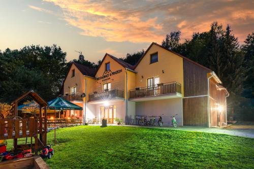 Pozlovice House | Penzion U Hráze
