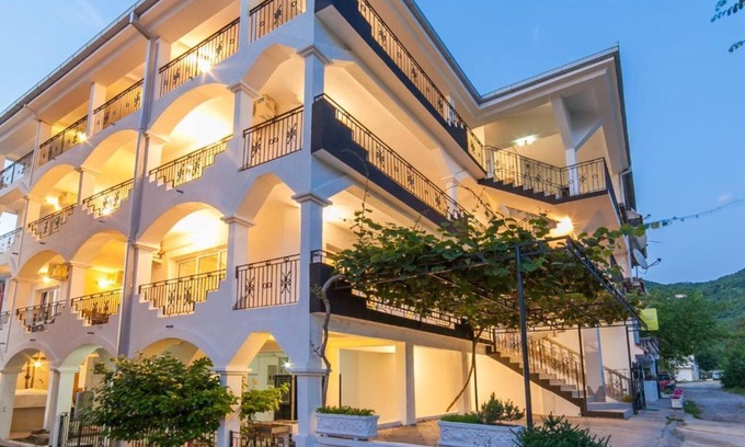 Prijevor Apartment | Perfect Budva Stay Near the Sea & Aqua Park - Duplex Studio 1/3 1