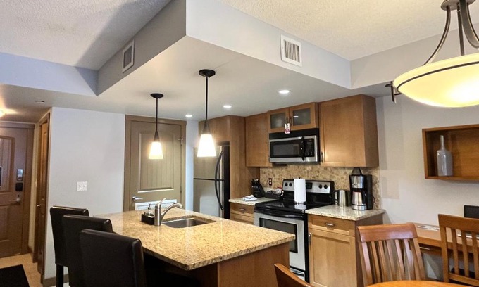 Copperstone Resort Apartment | Perfect family 2-bed Condo with hot tub